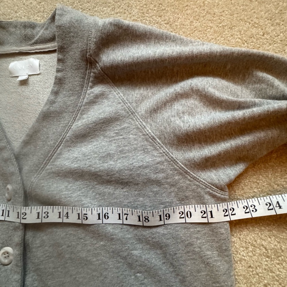 Every 2 Piece Women’s Cardigan And Pants Sweater Set In Gray - Picture 5 of 10